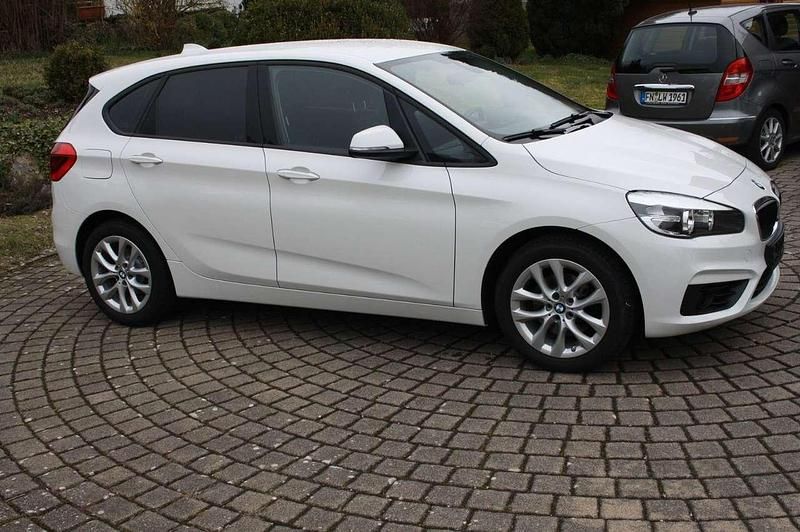 Gebraucht BMW 218 136 PS (100 kW) 2015 Alpinweiss 3 SUV
