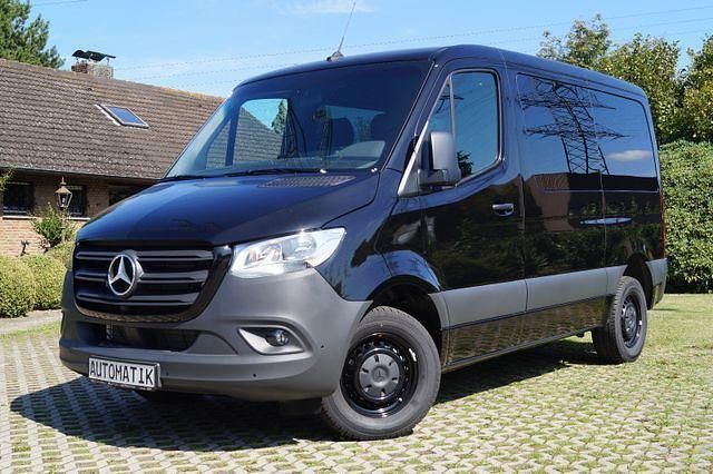 Gebraucht Mercedes Sprinter 150 PS (110 kW) 2023 Schwarz Van
