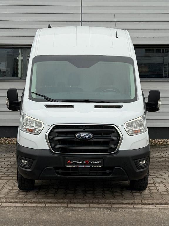Gebraucht Ford Transit Trend 131 PS (96 kW) 2021 Weiß Van / Kleinbus