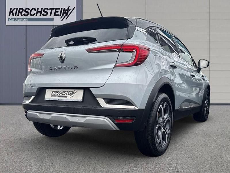 Gebraucht Renault Captur Intens 140 PS (102 kW) 2022 Silber SUV