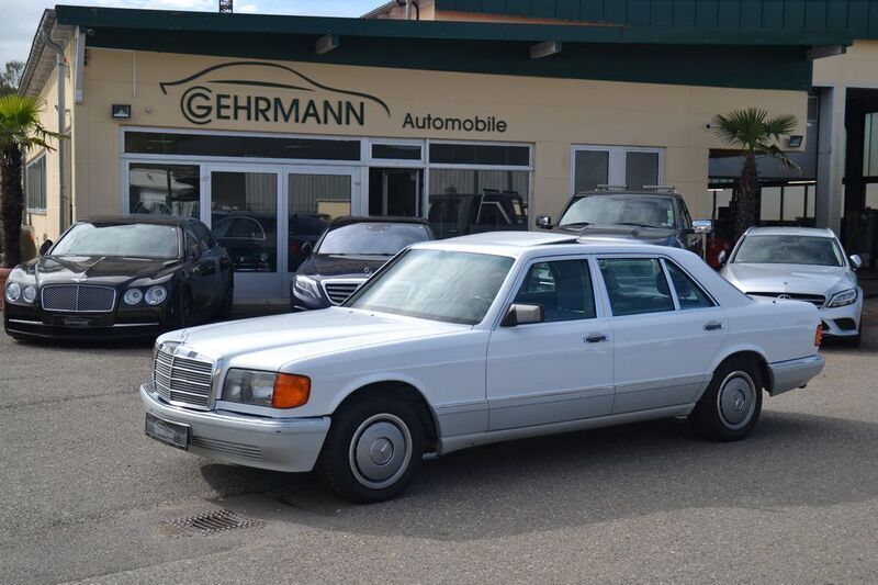 Weiß Gebraucht 1990 Mercedes 500 Limousine | 15.950 € - Bild 1/4