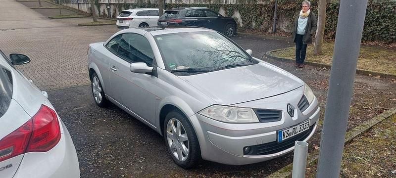 Gebraucht Renault Mégane Cabriolet Dynamique 131 PS (96 kW) 2007 Silber Cabrio