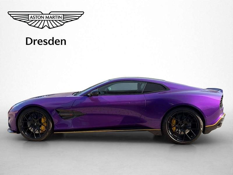 Neu Aston Martin Vanquish 835 PS (614 kW) 2025 Q digital violet Coupé