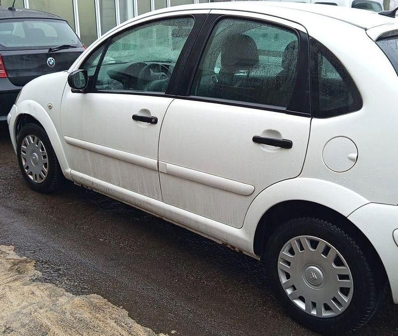 Gebraucht Citroën C3 Tonic 60 PS (44 kW) 2009 Weiß Limousine