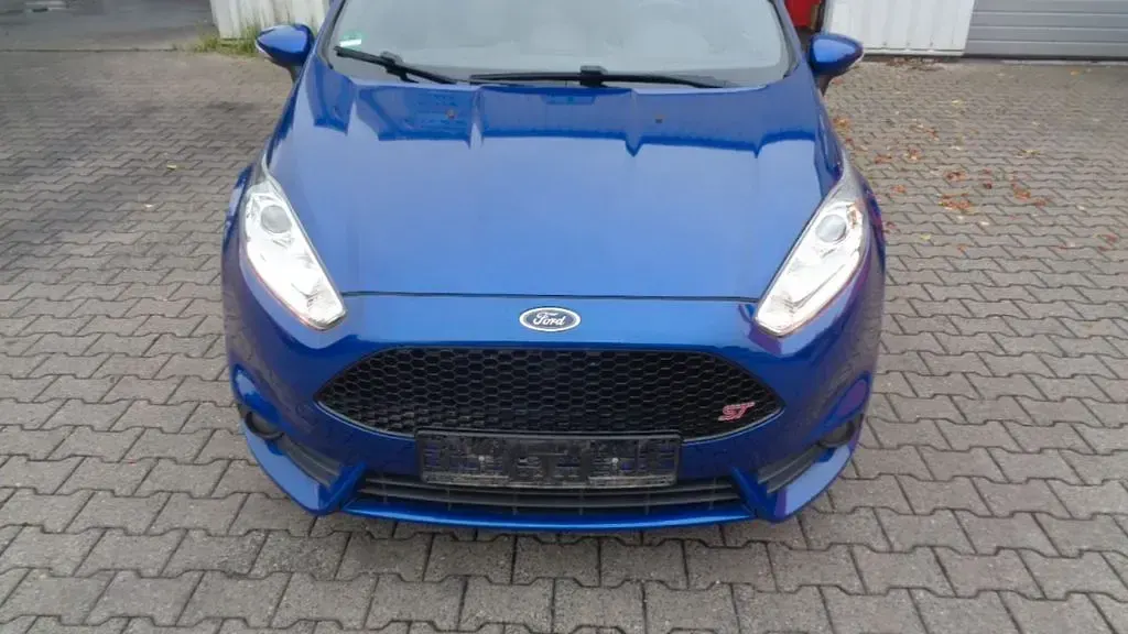 Gebraucht Ford Fiesta ST 182 PS (133 kW) 2015 Blau Kleinwagen