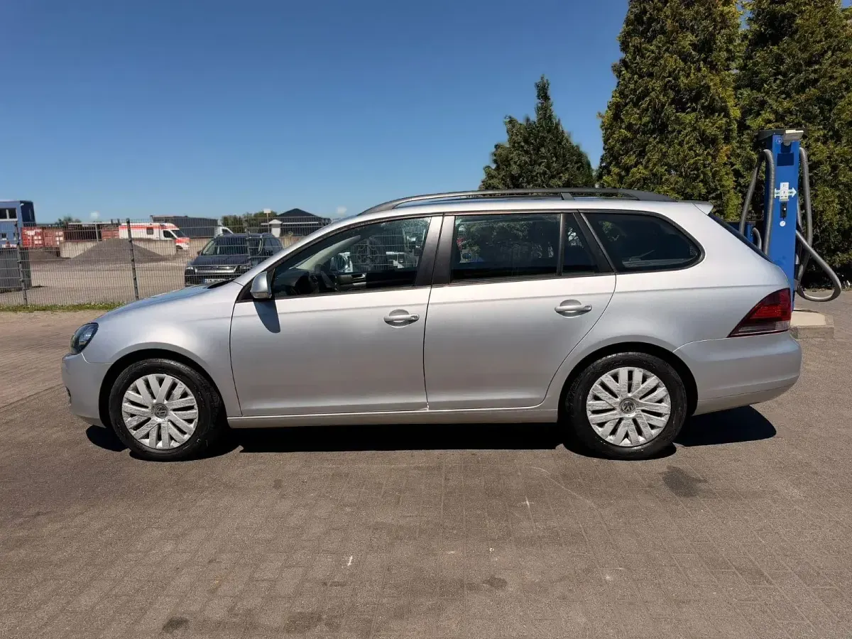 Gebraucht VW Golf VI 86 PS (63 kW) 2011 Silber Kleinwagen