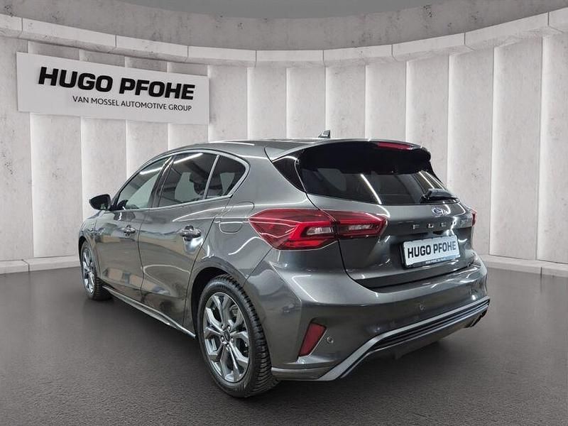 Gebraucht Ford Focus ST-Line X 155 PS (114 kW) 2024 Magnetic metallic Limousine