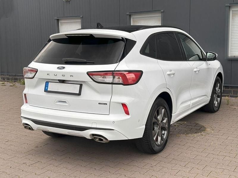 Gebraucht Ford Kuga ST-Line 224 PS (164 kW) 2021 Weiß SUV