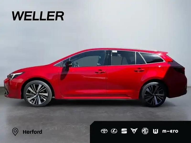 Neu Toyota Corolla Hybrid 196 PS (144 kW) 2026 Karminarot met. sonderfarbe Kombi