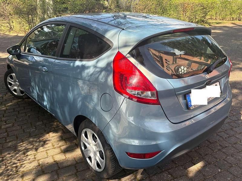 Używany Ford Fiesta 97 KM (71 kW) 2008 Szary Hatchback