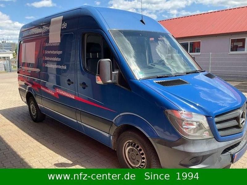 Hyazinthblau Gebraucht 2016 Mercedes Sprinter Van | 15.999 € (Etwas zu teuer) - Bild 1/4
