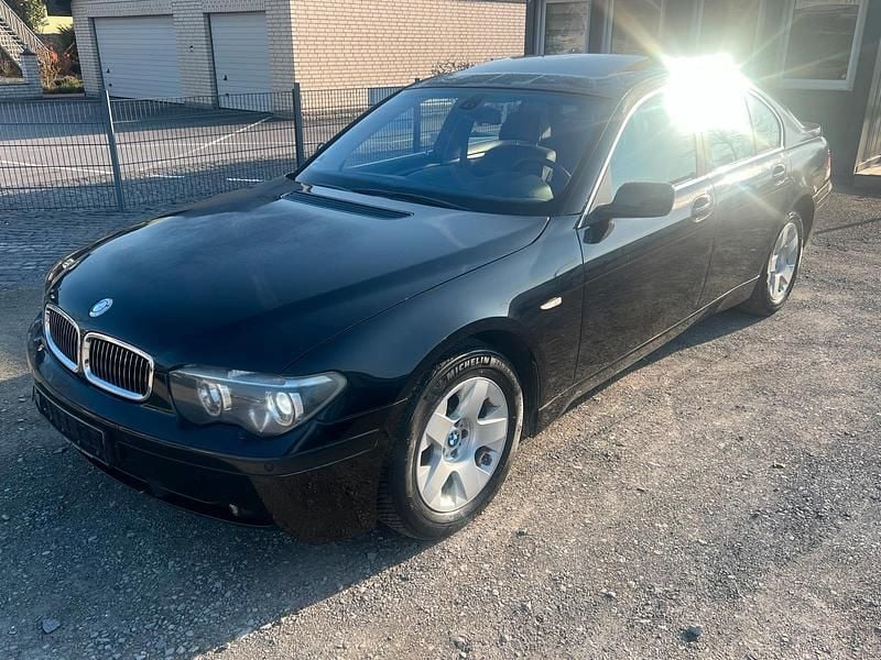 Gebraucht BMW 745 333 PS (244 kW) 2002 Schwarz Limousine