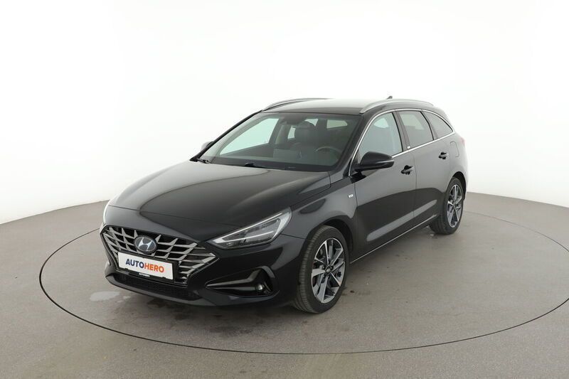 Schwarz Gebraucht 2020 Hyundai i30 Prime Kombi | 18.440 € (Etwas zu teuer) - Bild 1/4