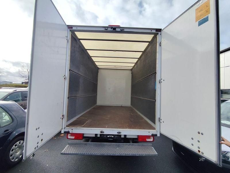 Weiß Gebraucht 2020 VW Crafter Van | 20.950 € (Teuer) - Bild 1/4