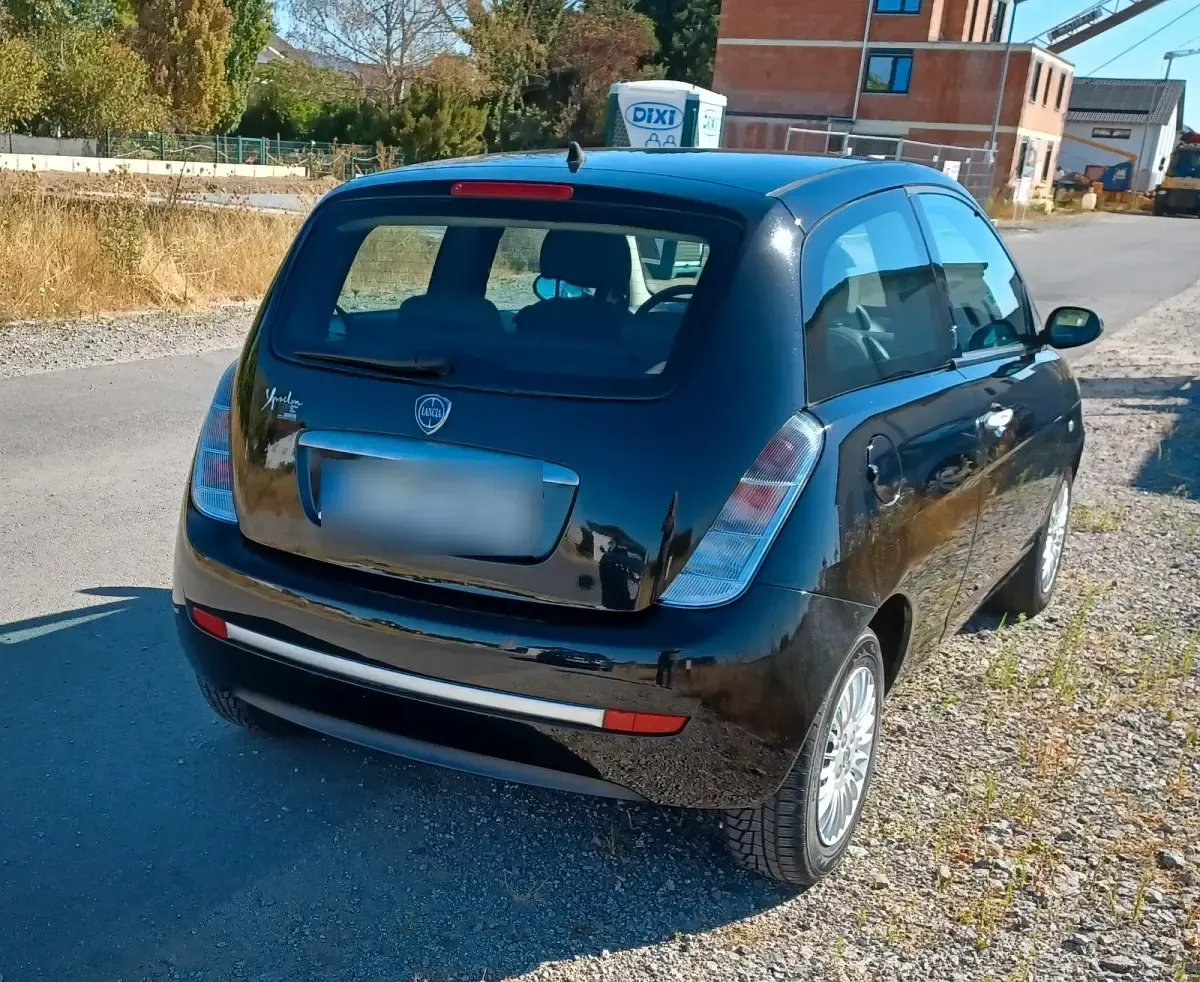 Gebraucht Lancia Ypsilon 60 PS (44 kW) 2008 Schwarz Kleinwagen