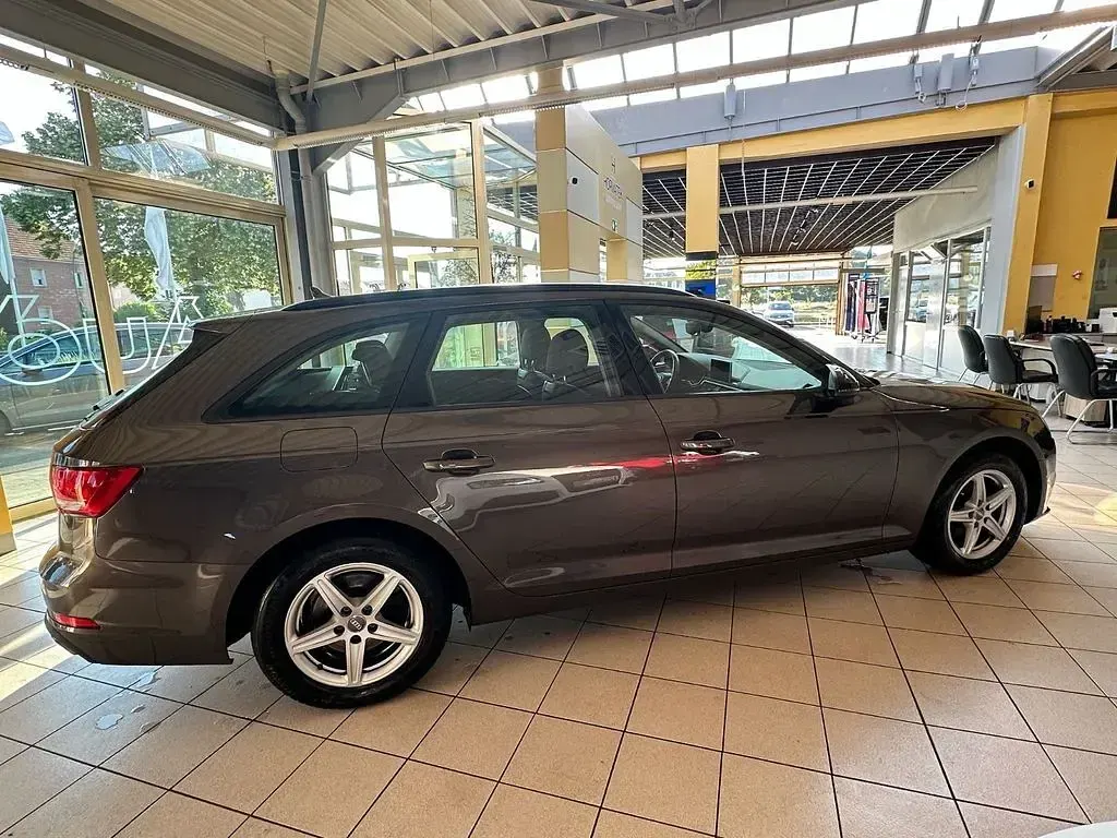 Gebraucht Audi A4 Ambiente 150 PS (110 kW) 2019 Braun Kombi
