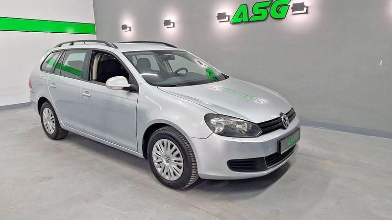 Gebraucht VW Golf VI Trendline 105 PS (77 kW) 2013 Silber Kleinwagen