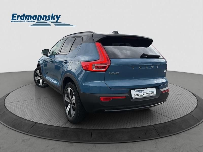 Gebraucht Volvo XC40 Plus 169 kW (231 PS) 2023 Fjord blue (blau) SUV