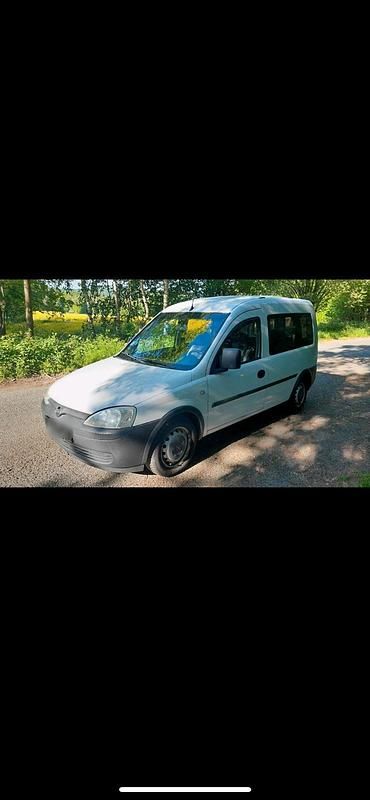 Gebraucht Opel Combo 75 PS (55 kW) 2006 Weiß Van / Kleinbus