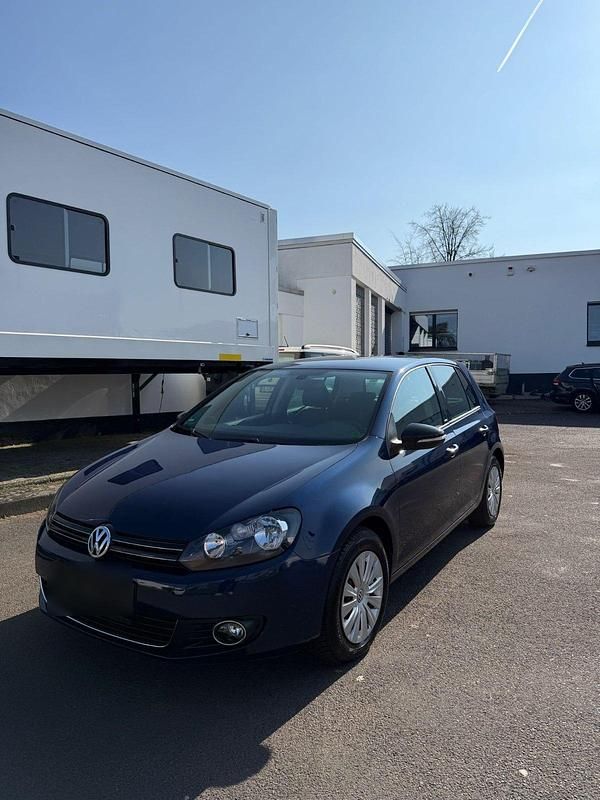 Gebraucht VW Golf VI Edition 105 PS (77 kW) 2011 Blau Kleinwagen