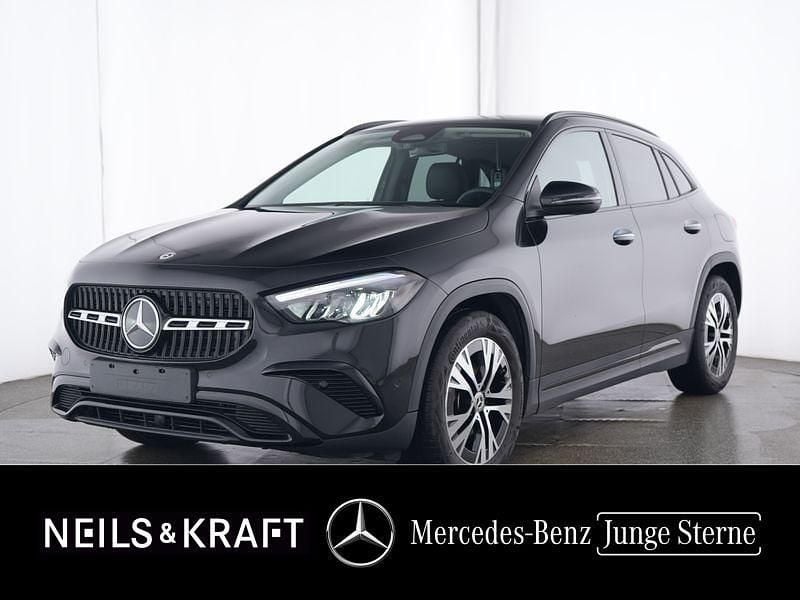 Schwarz Gebraucht 2024 Mercedes GLA200 Progressive SUV | 37.880 € (Guter Preis) - Bild 1/4