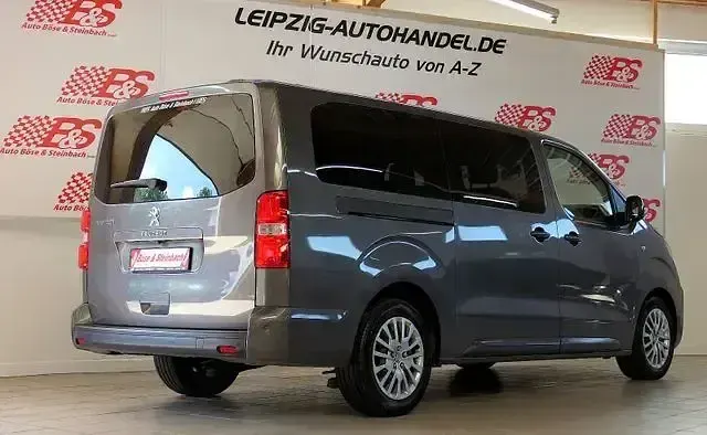 Gebraucht Peugeot Traveller 177 PS (130 kW) 2023 Grau Van / Kleinbus
