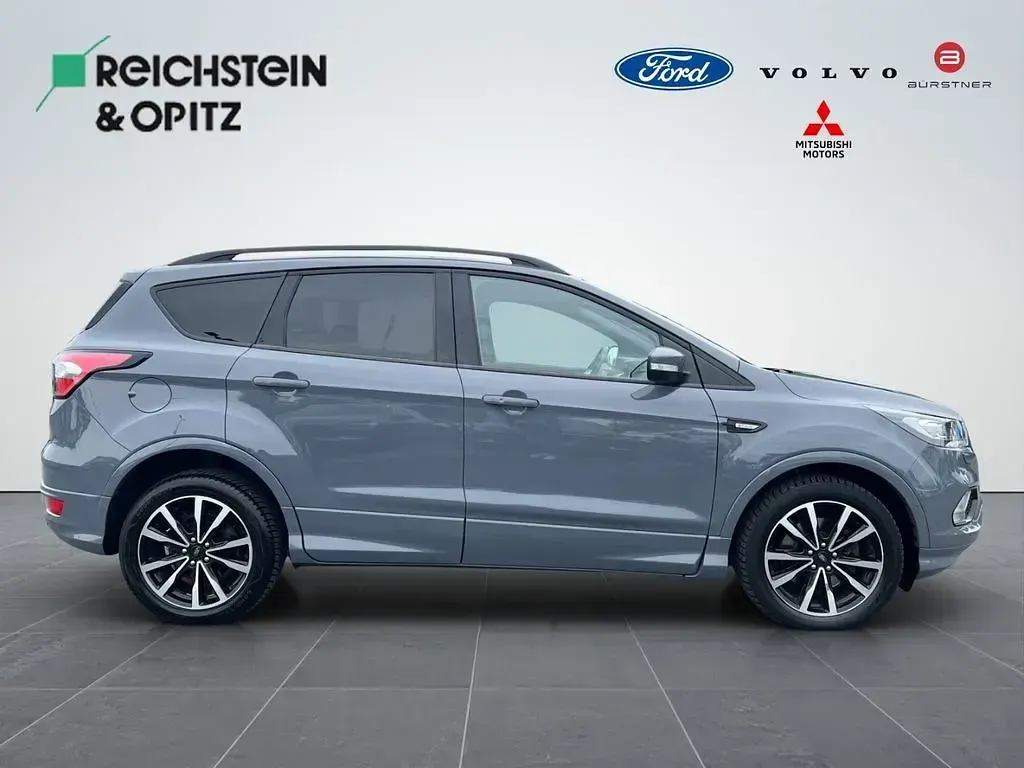 Gebraucht Ford Kuga ST-Line 150 PS (110 kW) 2020 Grau SUV
