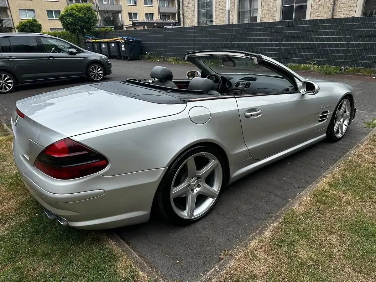 Gebraucht Mercedes SL500 306 PS (225 kW) 2005 Silber Cabrio