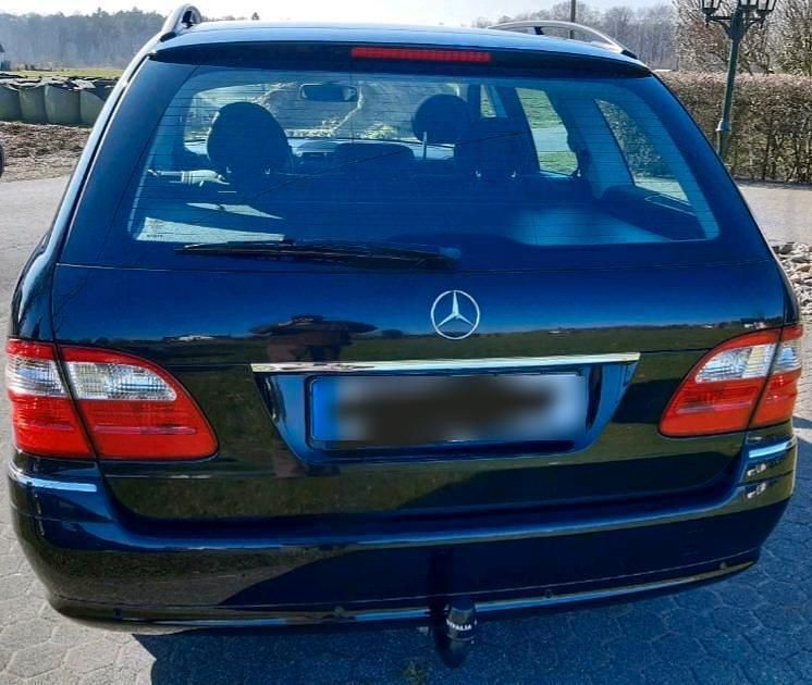 Gebraucht Mercedes 200 168 PS (123 kW) 2005 Schwarz Kombi