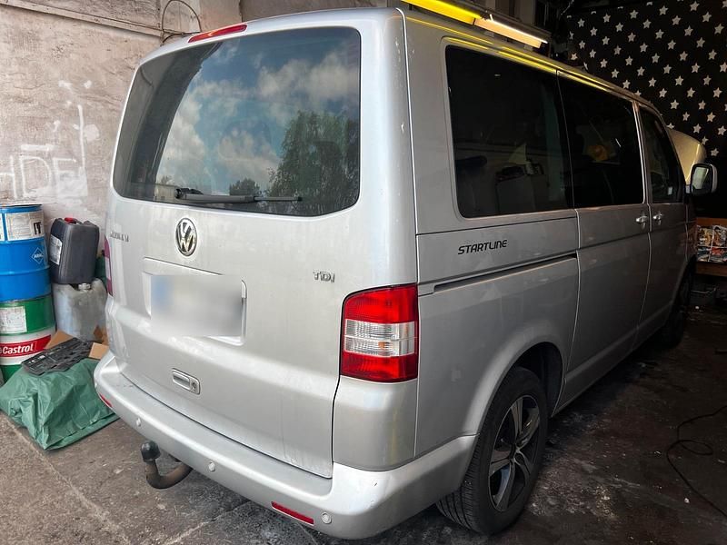 Second-hand VW T5 130 CP (95 kW) 2008 Argintiu Van