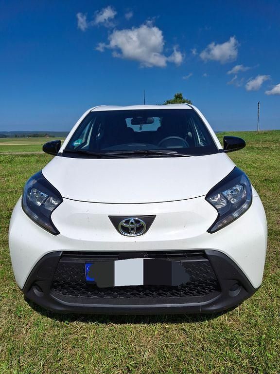 Schwarz Gebraucht 2025 Toyota Aygo Business Edition Kleinwagen | 14.150 € (Guter Preis) - Bild 1/4