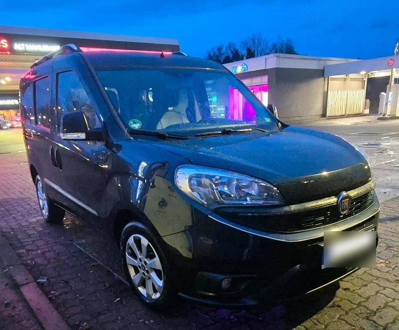 Gebraucht Fiat Doblò 2015 Schwarz Van / Kleinbus