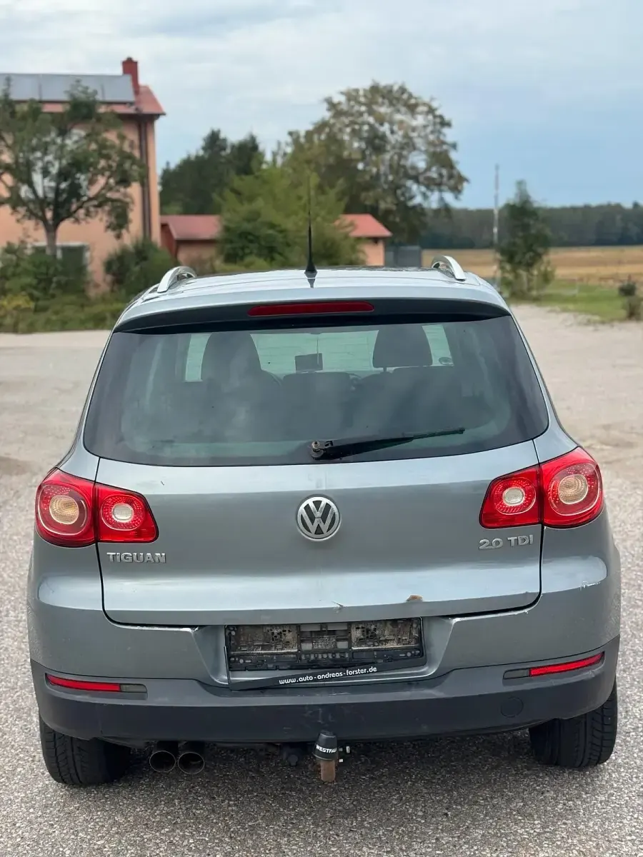 Gebraucht VW Tiguan 140 PS (102 kW) 2008 Grau SUV