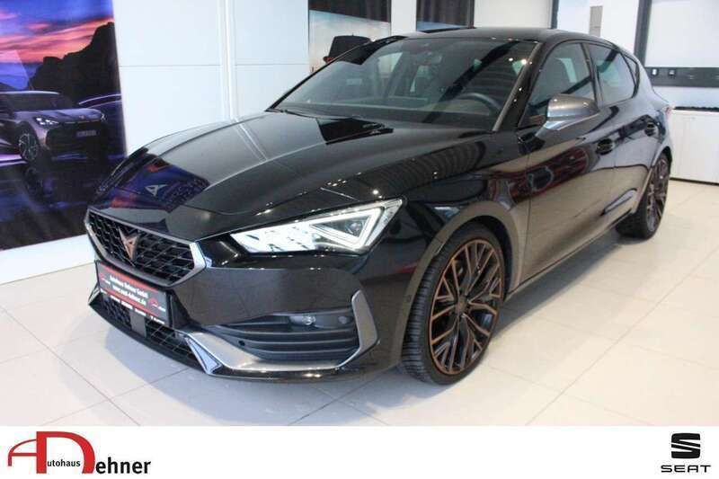 Midnight schwarz Gebraucht 2023 Cupra Leon VZ Limousine | 34.480 € (Etwas zu teuer) - Bild 1/4