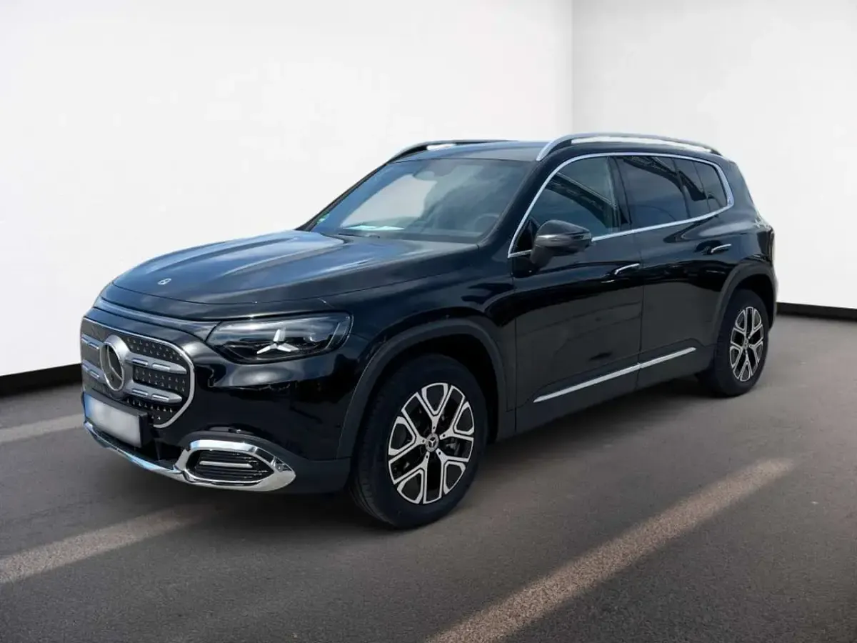 Gebraucht Mercedes GLB250 Progressive 200 kW (272 PS) 2026 Metalliclack kosmosschwarz SUV