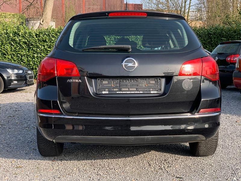 Gebraucht Opel Astra Selection 101 PS (74 kW) 2015 Schwarz Kombi
