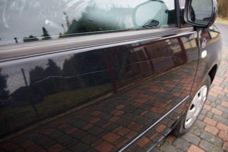 Gebraucht VW Lupo Basis 50 PS (36 kW) 2003 Schwarz Kleinwagen
