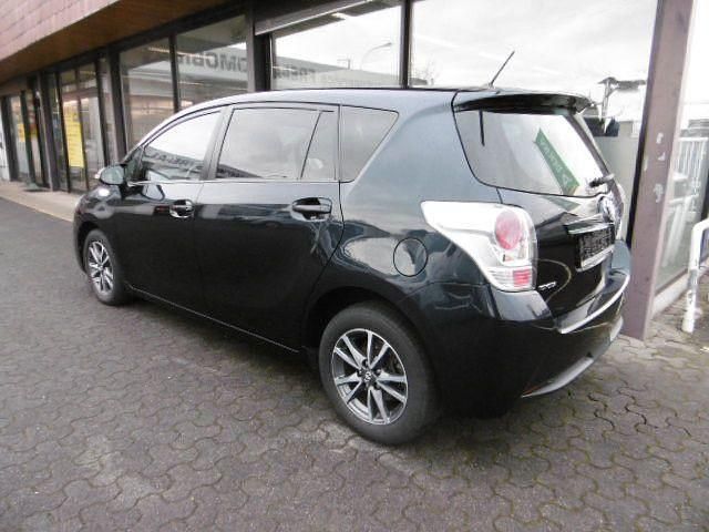 Gebraucht Toyota Verso Life 147 PS (108 kW) 2013 Grau Van / Kleinbus