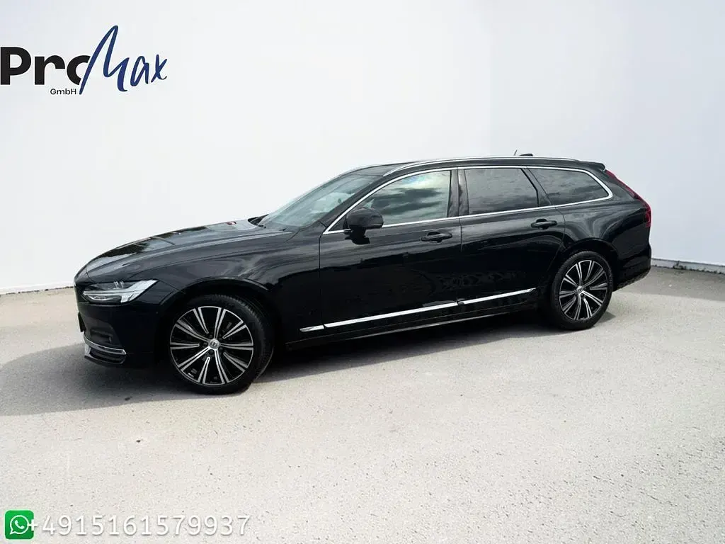 Second-hand Volvo V90 Ultimate 235 CP (172 kW) 2022 Negru Break