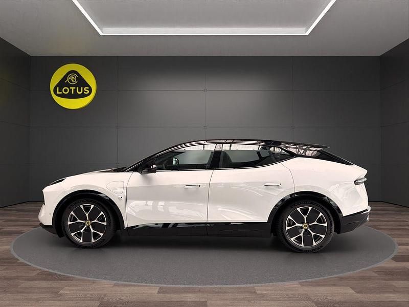 Neu Lotus Eletre 675 kW (918 PS) 2025 Akoya white SUV