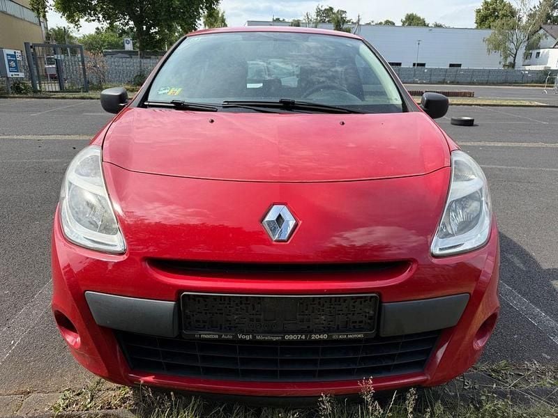 Gebraucht Renault Clio IV 75 PS (55 kW) 2012 Rot Limousine