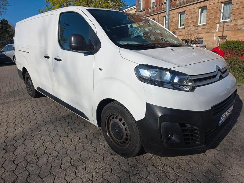 Second-hand Citroën Jumpy 122 CP (89 kW) 2018 Alb Monovolum