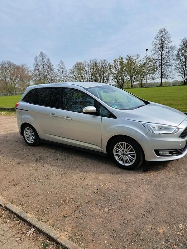 Gebraucht Ford Grand C-Max 150 PS (110 kW) 2019 Silber Van / Kleinbus