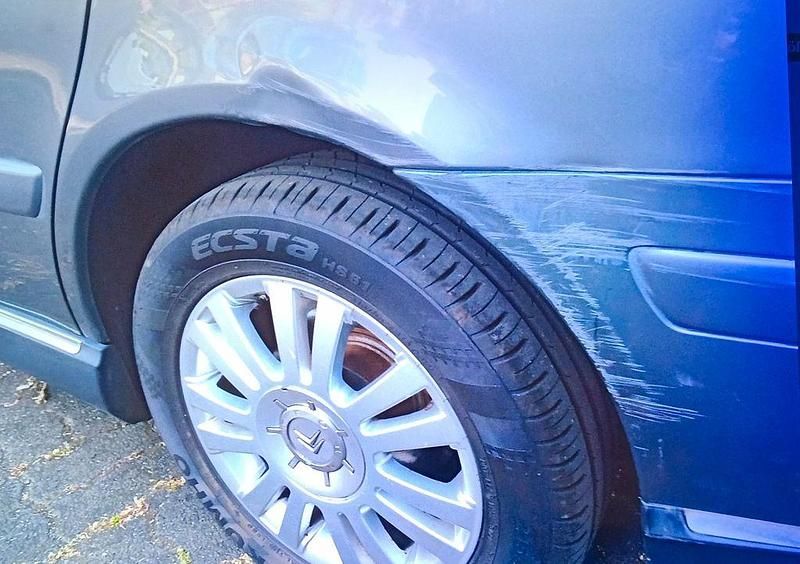 Gebraucht Citroën C5 Tendance 109 PS (80 kW) 2004 Grau Limousine