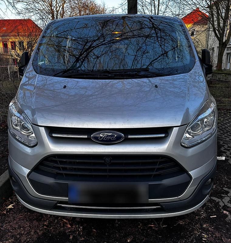 Gebraucht Ford Transit 131 PS (96 kW) 2017 Silber Van / Kleinbus