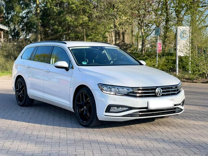Usata VW Passat 150 CV (110 kW) 2019 Bianco Station wagon