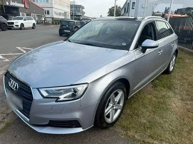 Gebraucht Audi A3 150 PS (110 kW) 2017 Silber Limousine