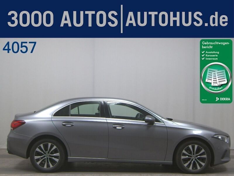 Grau Gebraucht 2022 Mercedes A180 Progressive Limousine | 23.980 € (Guter Preis) - Bild 1/4