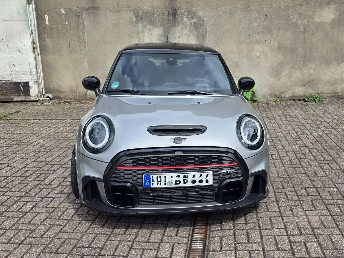 Gebraucht Mini John Cooper Works Classic 231 PS (169 kW) 2023 Silber Kleinwagen