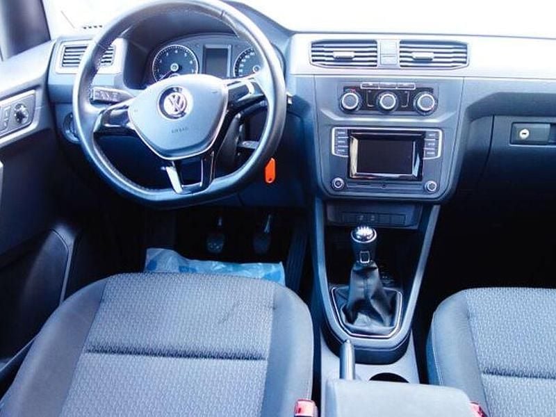 Gebraucht VW Caddy Trendline 125 PS (91 kW) 2016 Beige Van / Kleinbus